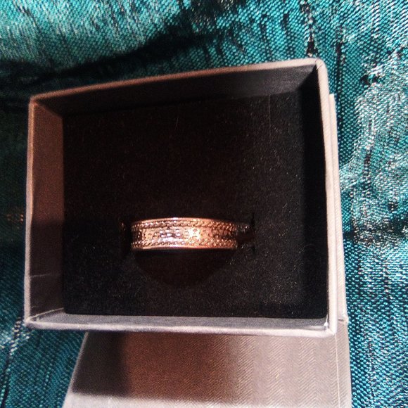 Two Tone Wide Band - Picture 3 of 6